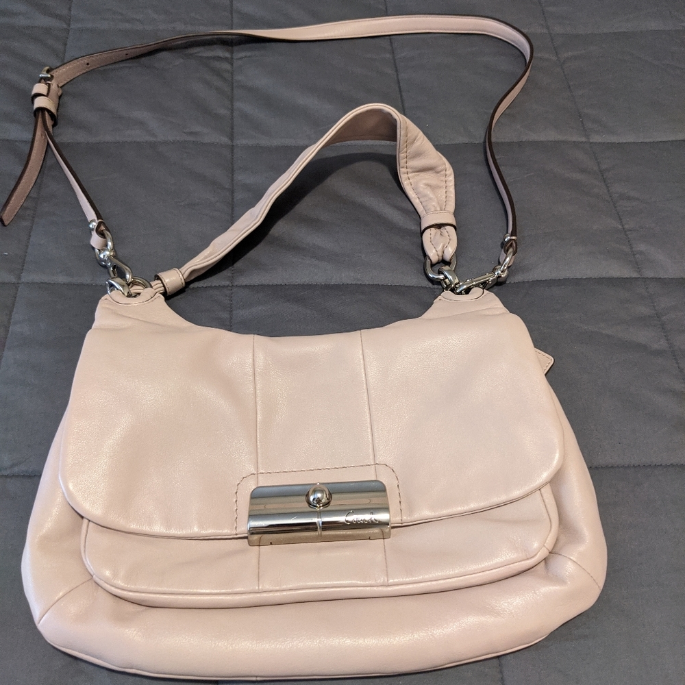 💯 Authentic Coach Kristen bag